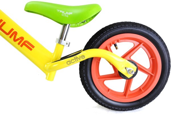 Беговел Triumf Active AKB-1209W надувные колеса